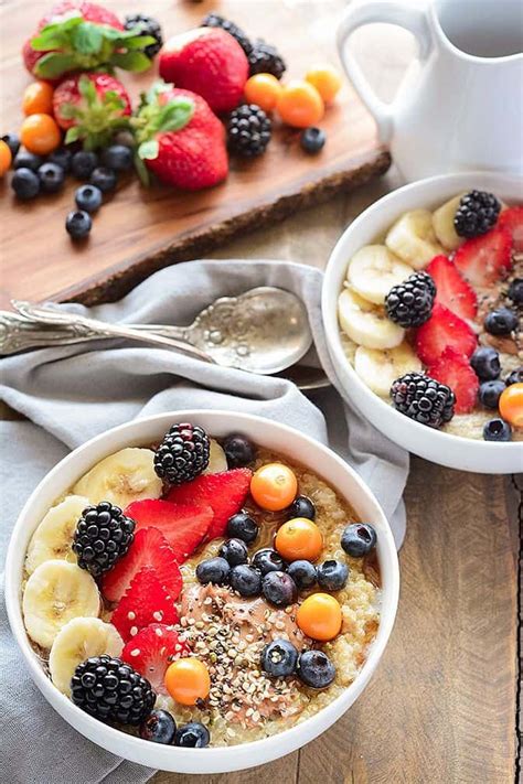 quinoa-breakfast-bowl-with-berries-healthier-steps image