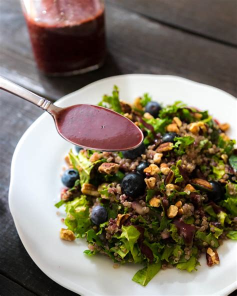 easy-low-fat-blueberry-balsamic-vinaigrette-plate-full image