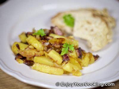 pan-fried-potatoes-with-onion-and-bacon-recipe-my image