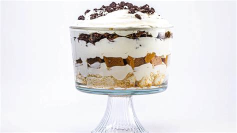thanksgiving-trifle-recipe-recipe-rachael-ray-show image