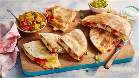 chicken-and-cheese-quesadillas-recipe-bbc-food image