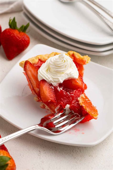 strawberry-jello-pie-easy-dessert image