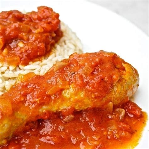 greek-chicken-cooked-in-tomato-sauce-kotopoulo image