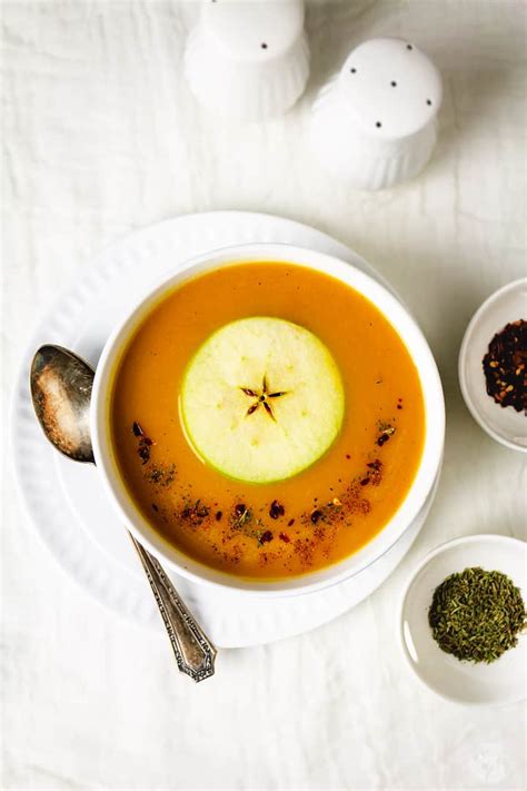 quick-and-easy-butternut-squash-and-apple-soup-all image