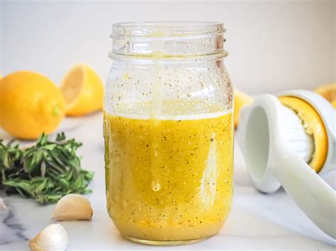 olive-oil-lemon-dressing-ladolemono-cook-like image