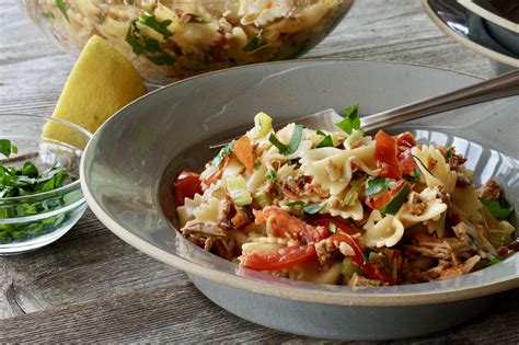 bow-tie-pasta-with-tuna-weekend-at-the-cottage image
