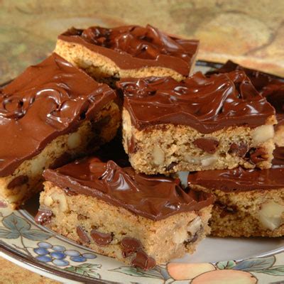 deluxe-toll-house-mud-bars-very-best-baking image