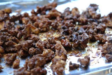 homemade-honey-roasted-walnuts-laylitas image