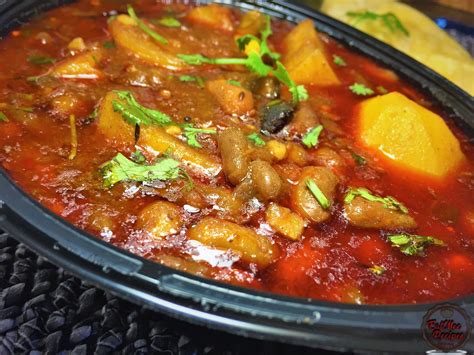 sugar-beans-curry-with-potatoes-south-african-food image
