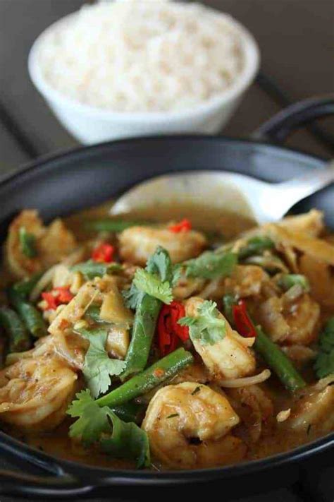thai-panang-curry-with-prawns-shrimp-sugar-salt-magic image