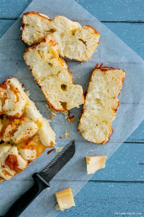 cheese-lovers-chunky-cheese-bread-recipe-the image