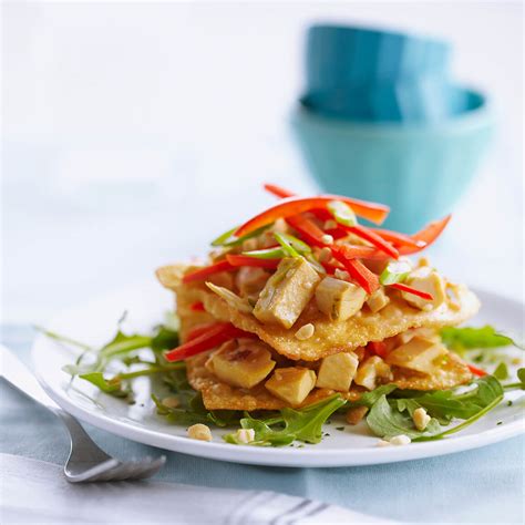 chicken-and-crispy-wonton-salad-stack-chickenca image