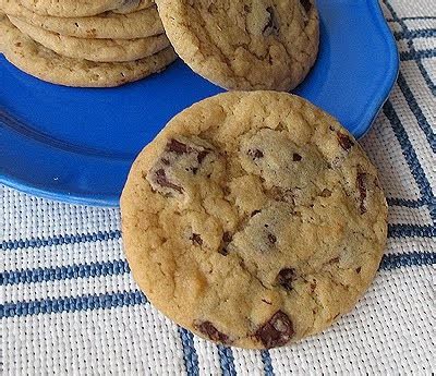 buttermilk-chocolate-chip-cookies-amandas-cookin image