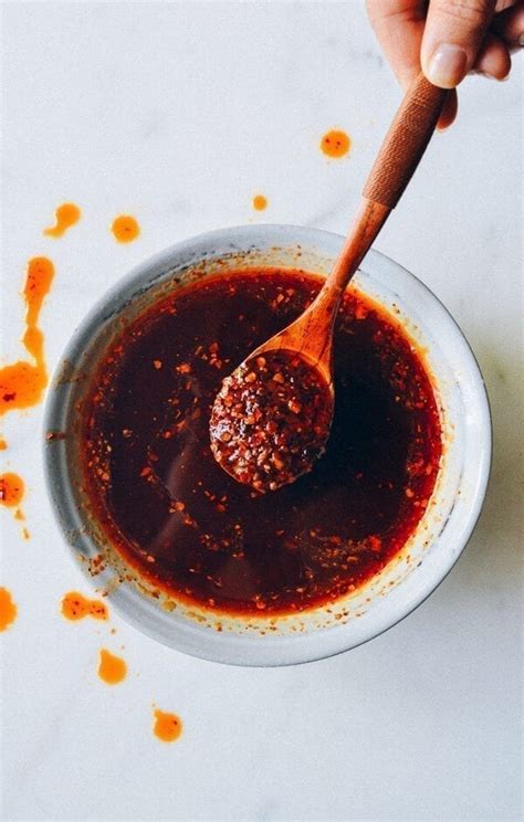how-to-make-chili-oil-the-perfect-recipe-the-woks-of image