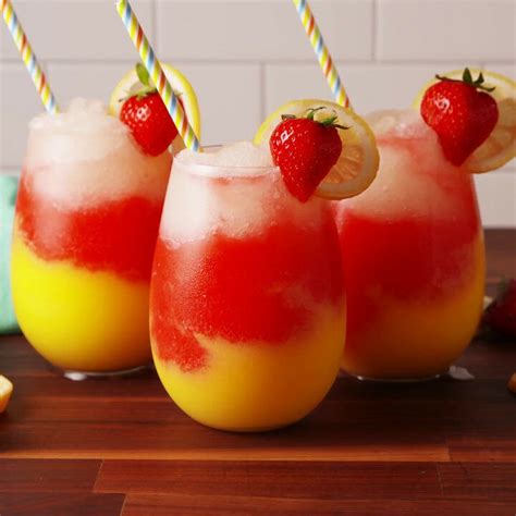 spiked-ombre-lemonade-5-trending-recipes-with-videos image
