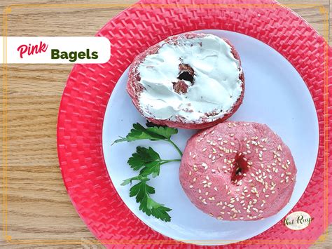 make-your-favorite-sun-dried-tomato-bagels-at-home image