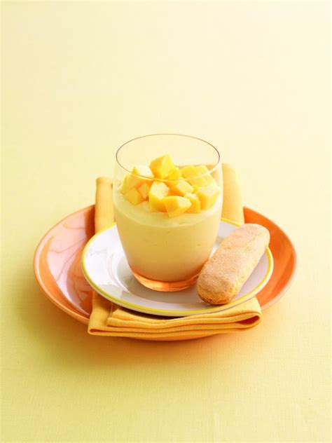 mango-yoghurt-mousse-healthy-food-guide image