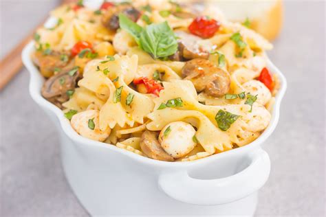 roasted-mushroom-and-tomato-pasta-salad image