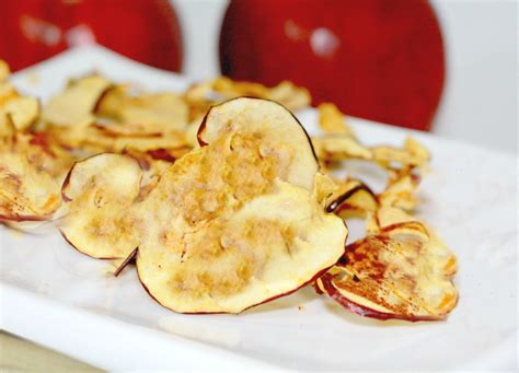 30-minute-apple-chips image