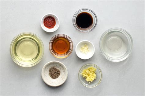 asian-vinaigrette-recipe-with-rice-vinegar-and-sesame-oil-the image