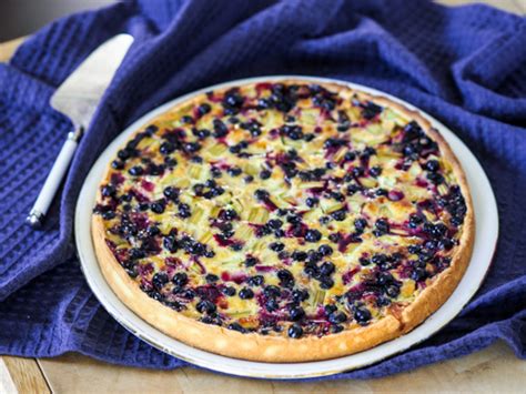 rhubarb-and-blackcurrant-tart-french-recipe-my image