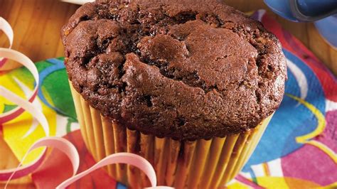 cappuccino-crunch-muffins-recipe-pillsburycom image