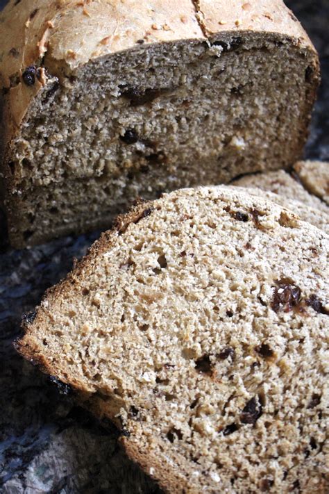 bread-machine-cinnamon-raisin-bread-adamant image