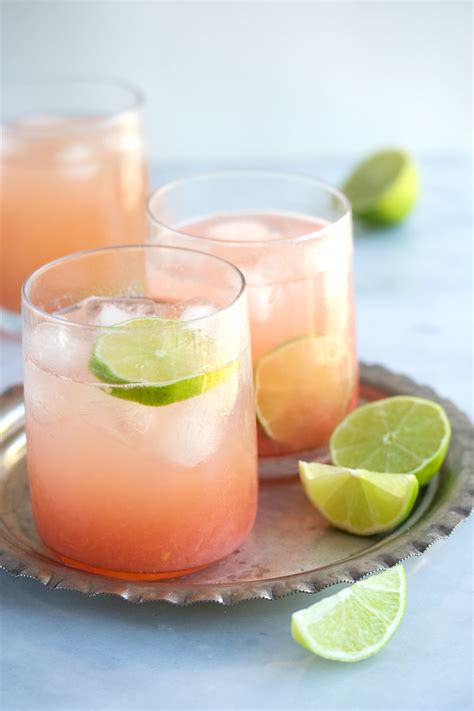 the-perfect-paloma-cocktail-recipe-drizzle-and-dip image