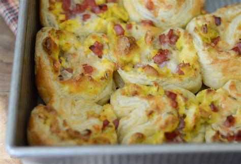 ham-egg-puff-pastry-mommy-hates-cooking image