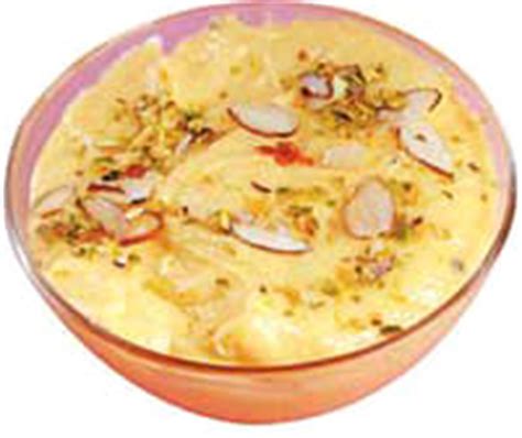 recipe-sikarni-spiced-sweet-yogurt-pistachio image