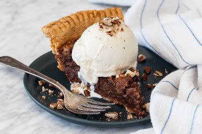 pecan-chocolate-chess-pie-tasty-kitchen image