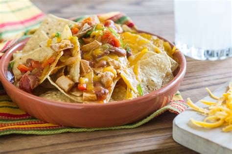 chicken-chili-nachos-recipe-with-easy-chicken-chili-best image