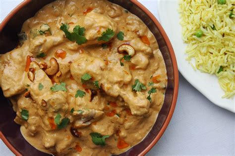 hyderabadi-chicken-korma-indian-recipes-maunika image