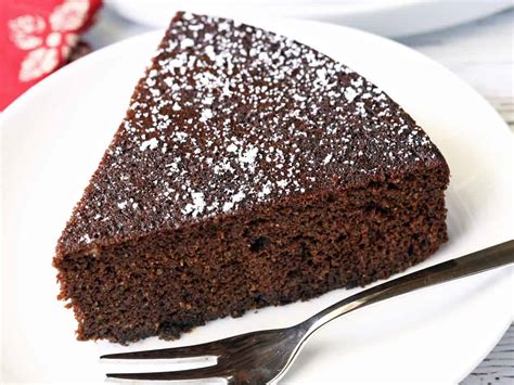 almond-flour-chocolate-cake-healthy-recipes-blog image