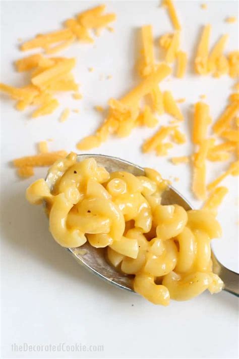5-minute-microwave-mac-and-cheese-in-a-mug image