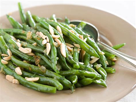 recipe-green-beans-with-shallots-and-almonds image