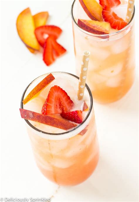 strawberry-peach-green-iced-tea-deliciously-sprinkled image
