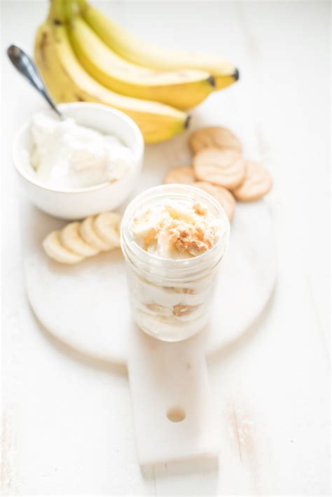 skinny-banana-pudding-first-and-full image