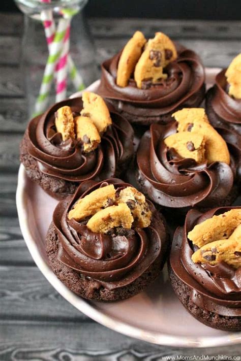 chocolate-cookie-cups-recipe-moms-munchkins image