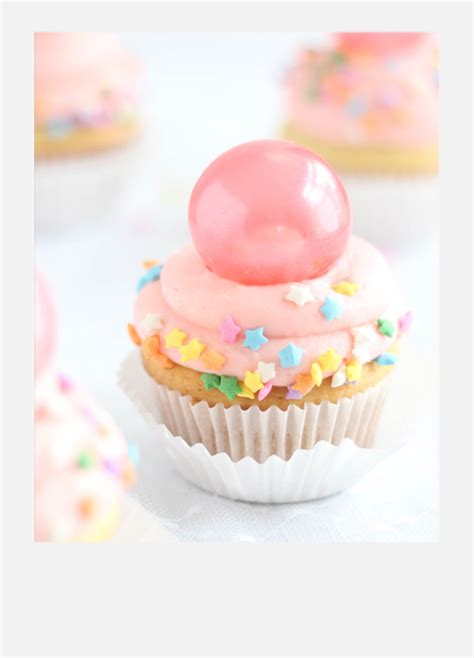 bubble-gum-frosting-cupcakes-with-gelatin-bubbles image