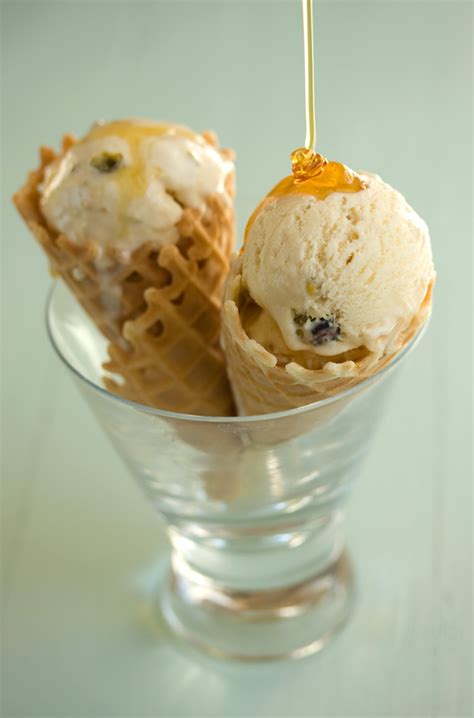 halva-ice-cream-drizzle-and-dip image