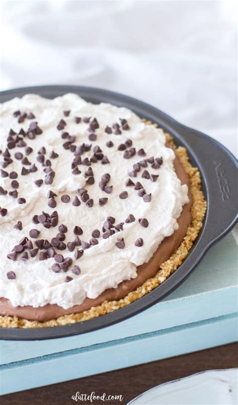 no-bake-mocha-cream-pie-a-latte-food image