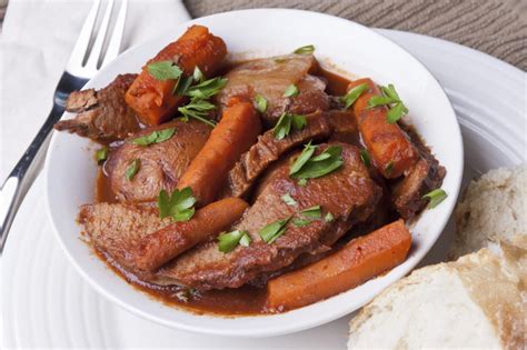 brisket-recipe-with-vegetables-and-balsamic-jus-the image