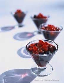 recipe-pinot-noir-and-summer-berry-jelly-natalie image