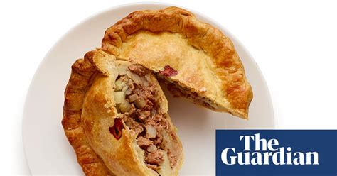 how-to-make-the-perfect-meat-and-potato-pie image
