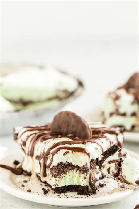mint-chocolate-chip-ice-cream-pie-made-to-be-a-momma image