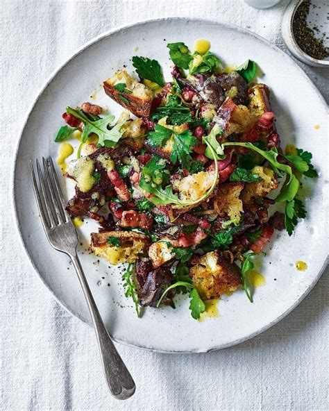 chicken-liver-and-bacon-salad-recipe-delicious image