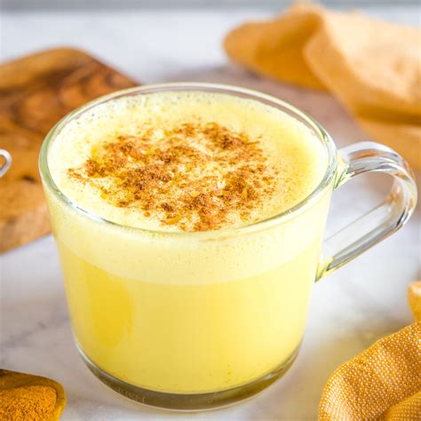 golden-milk-latte-with-turmeric-recipe-the-busy-baker image