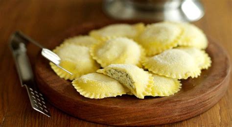ravioli-with-ricotta-cheese-and-wild-herbs-fine-dining image