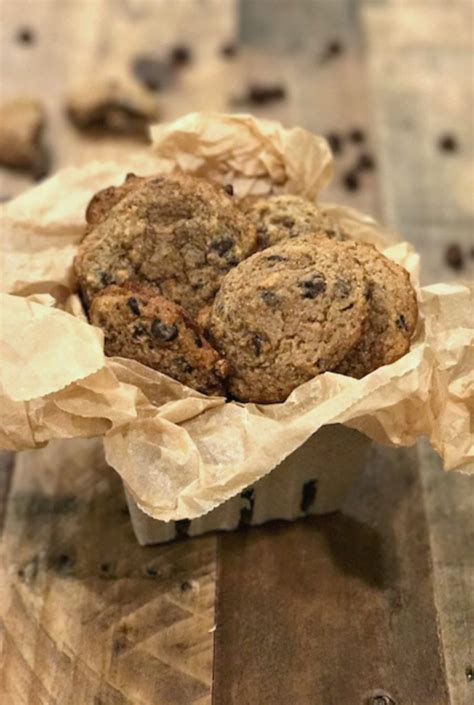 soft-and-chewy-vegan-chocolate-chip-cookies-pams image